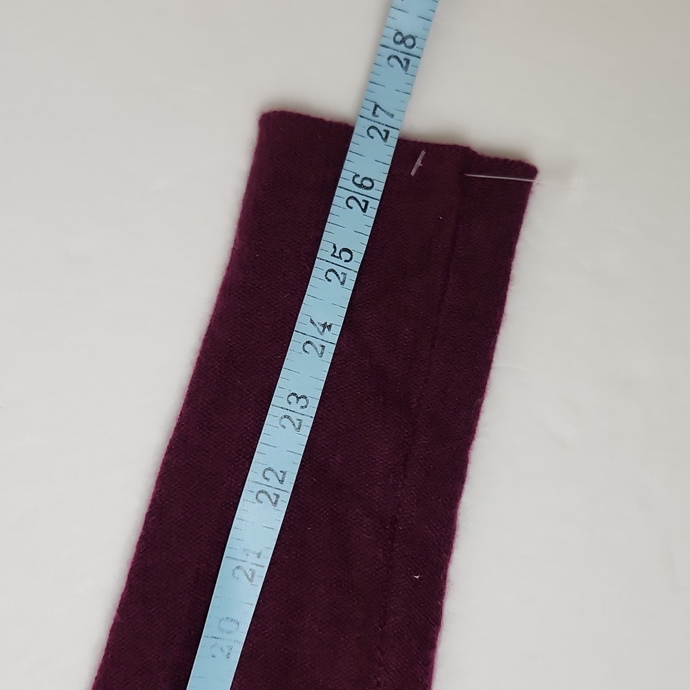 Griffen 100% Cashmere Crewneck Sweater Fringe Hem Burgundy Maroon Lightweight - Picture 13 of 13